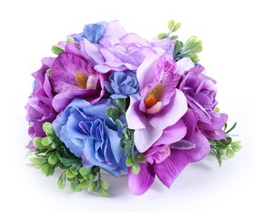 dekoracja w naczyniu w odcieniach fioletu